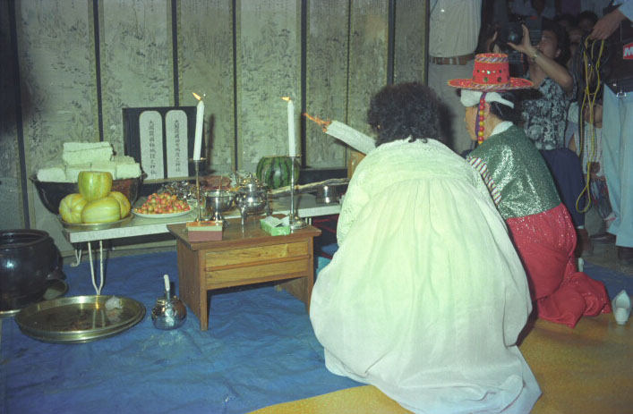 1983_단오장 영신행차003.jpg